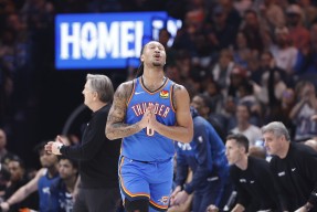 南宫体育平台-篮网险胜掀起高潮，威金斯关键表现点燃全场！